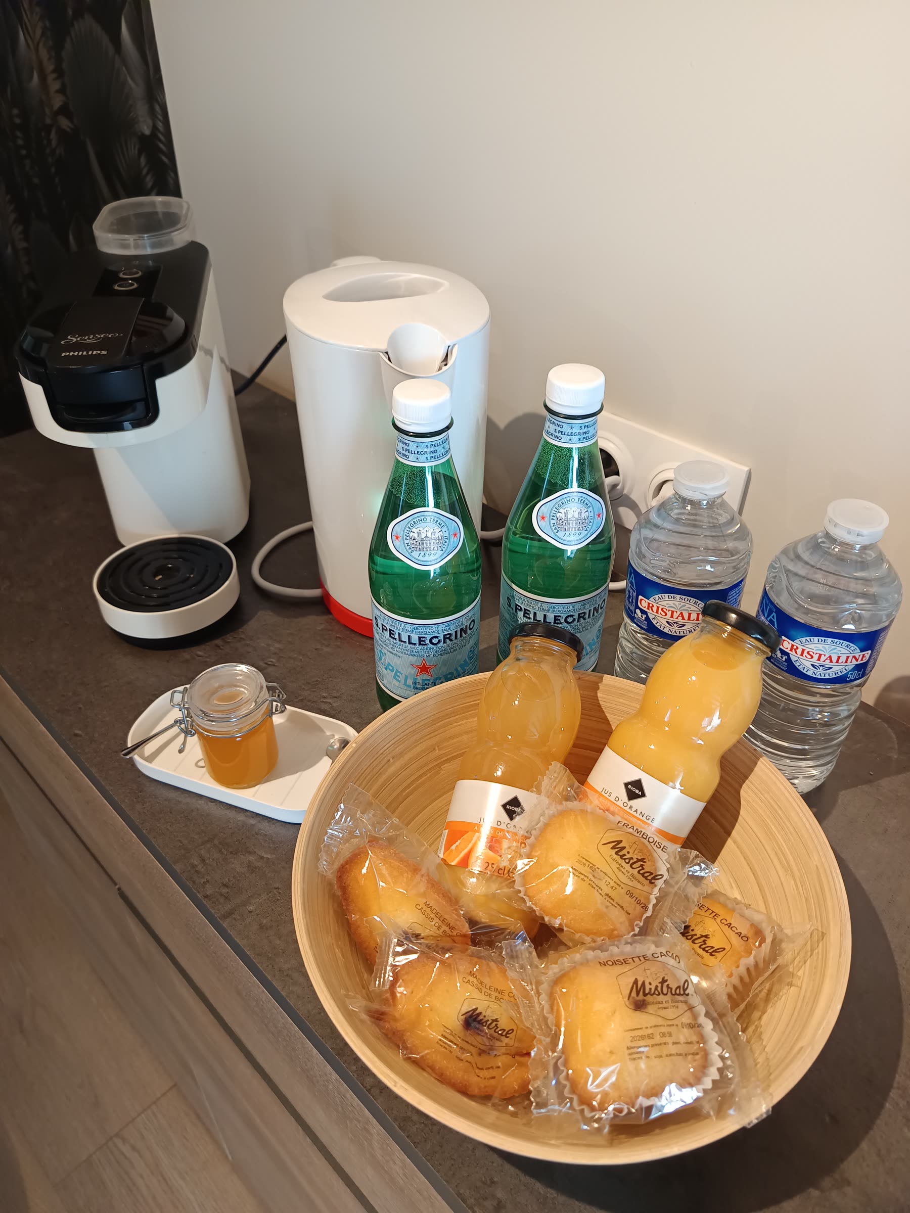 Petit-déjeuner servi sur place